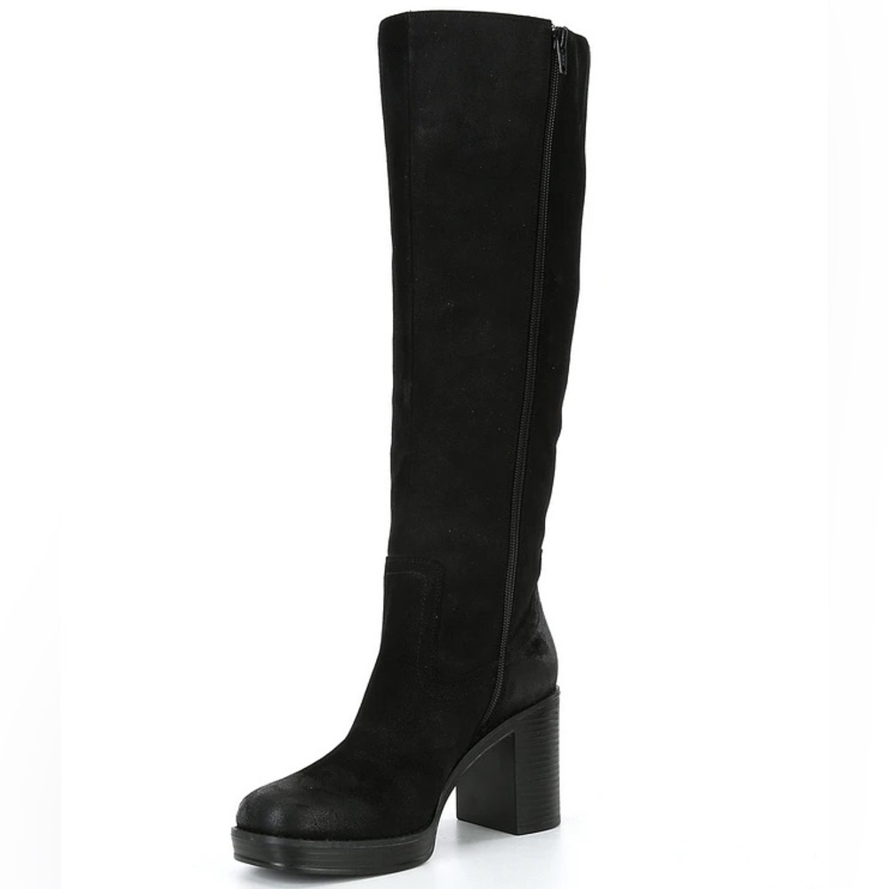 Chelsea & Violet Black Boots size 6 NWT